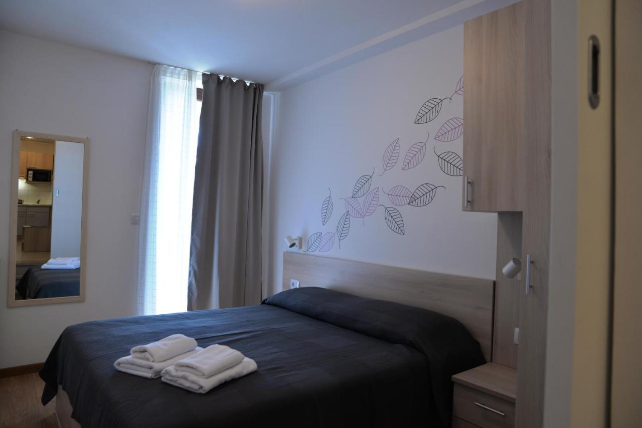 Apartments Palma & Pino ツレス エクステリア 写真