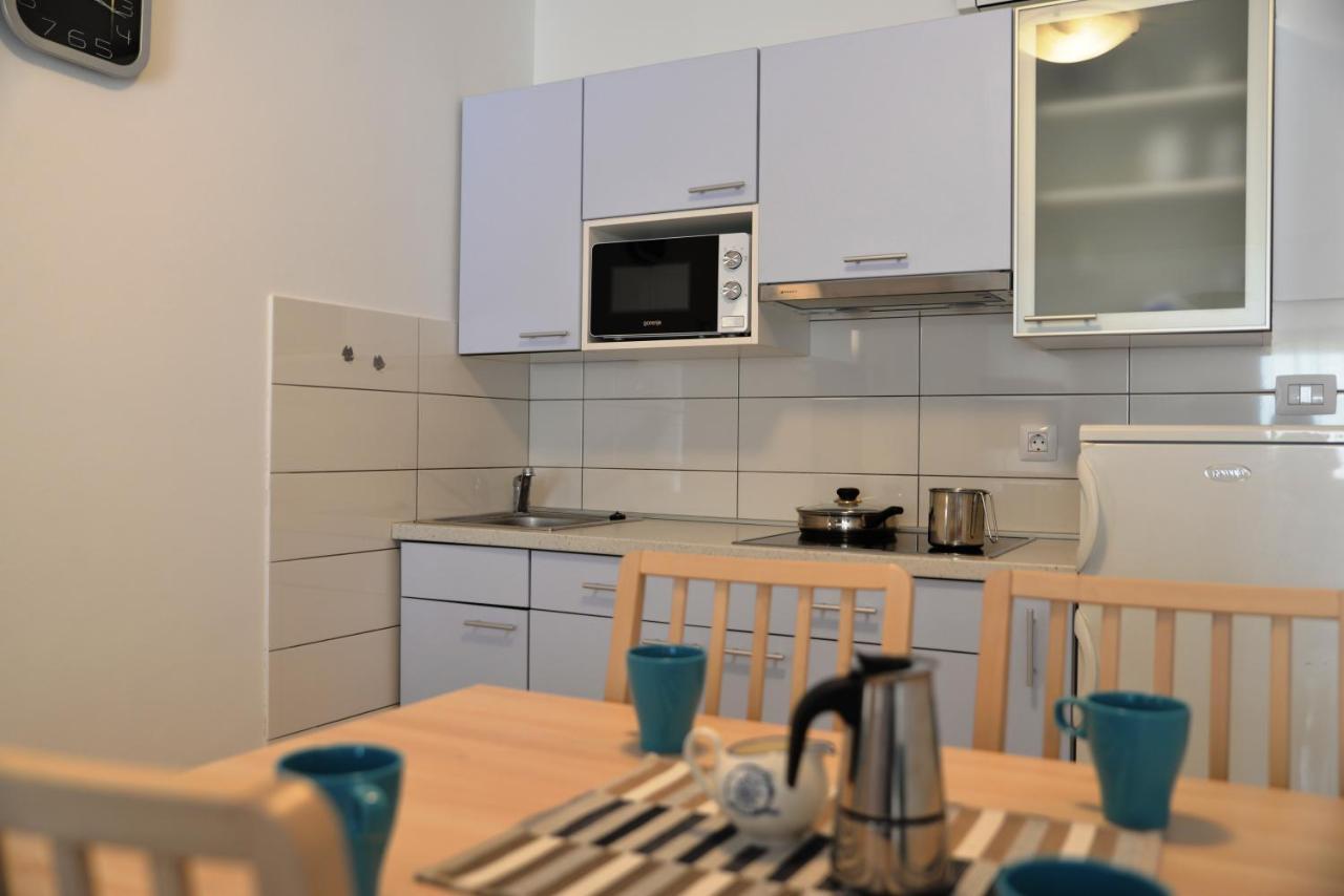 Apartments Palma & Pino ツレス エクステリア 写真
