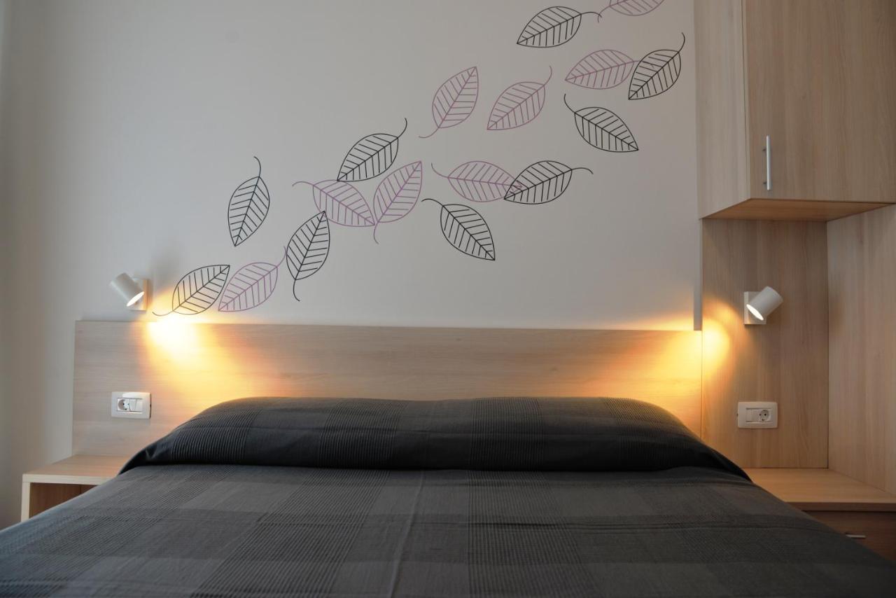 Apartments Palma & Pino ツレス エクステリア 写真