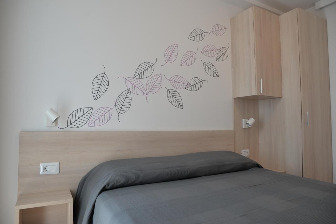 Apartments Palma & Pino ツレス エクステリア 写真