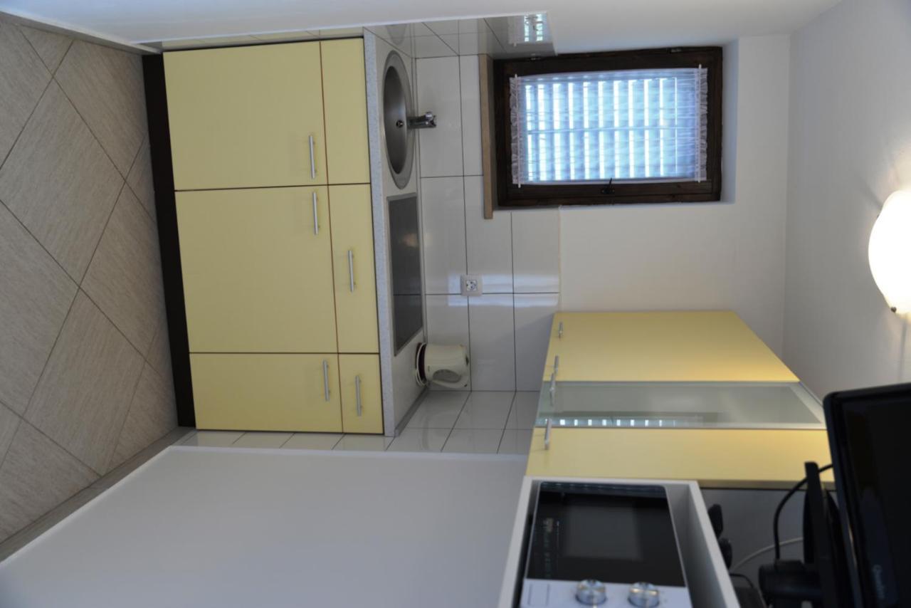 Apartments Palma & Pino ツレス エクステリア 写真