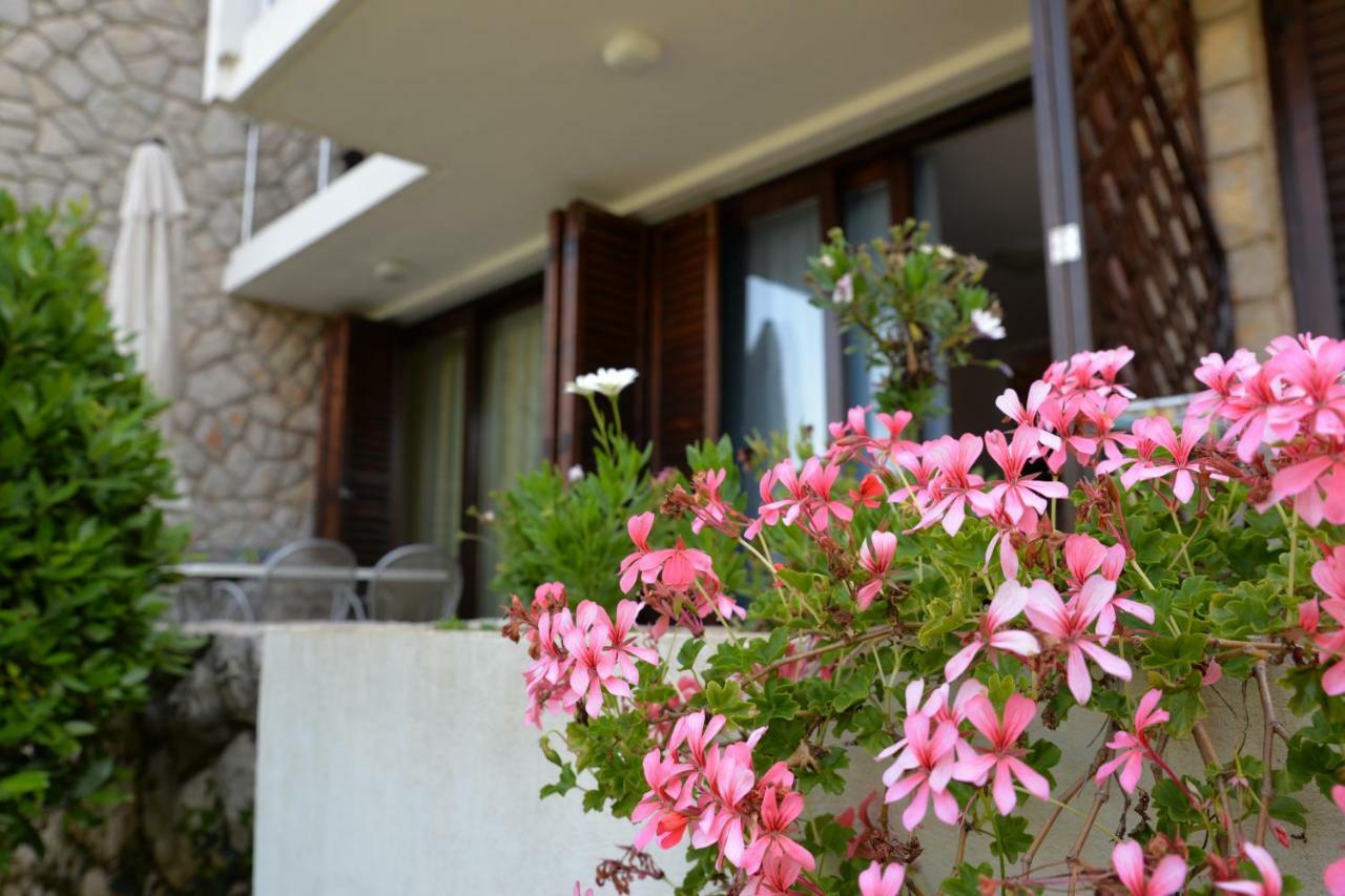 Apartments Palma & Pino ツレス エクステリア 写真